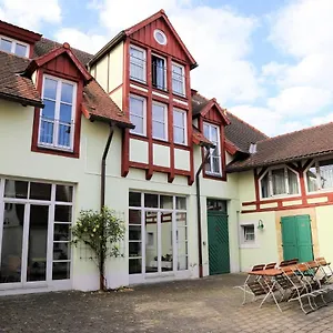 Hotell Goldener Adler Garni, Hallstadt
